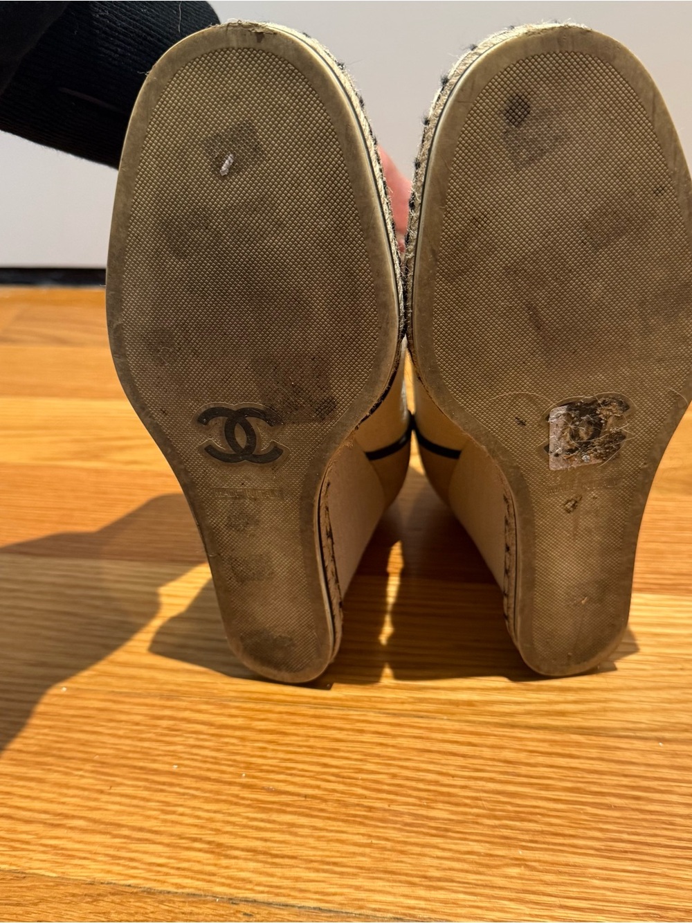 CHANEL Cream Black Linen Lace-Up Espadrille Wedge Shoes Size 41 - Picture 11 of 13